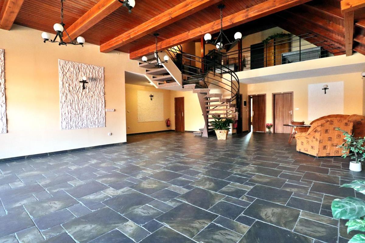 Bezměrovský dvůr Kroměříž Exterior foto